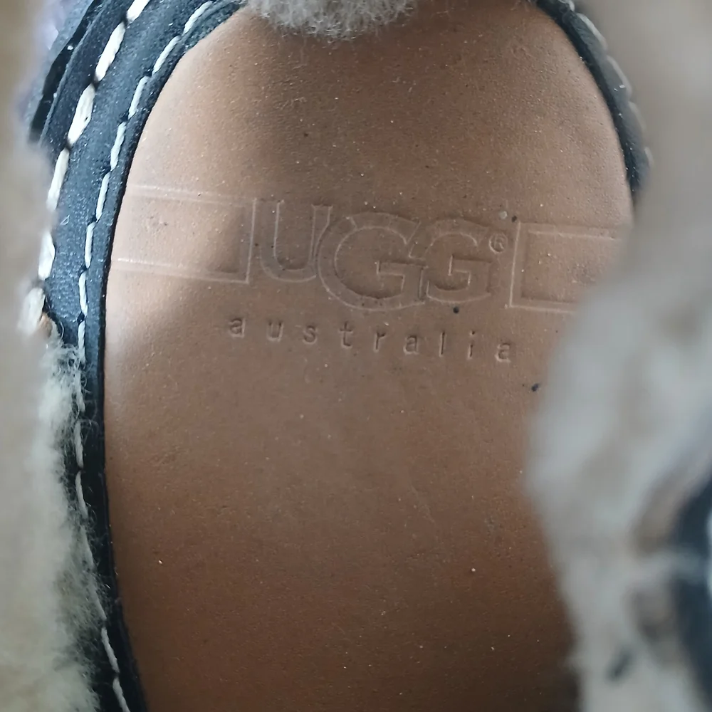 UGG Tan and Black Footwear sheepskin lining